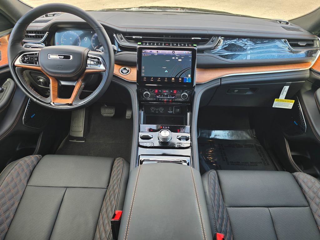 New 2025 Jeep Grand Cherokee Summit image 7