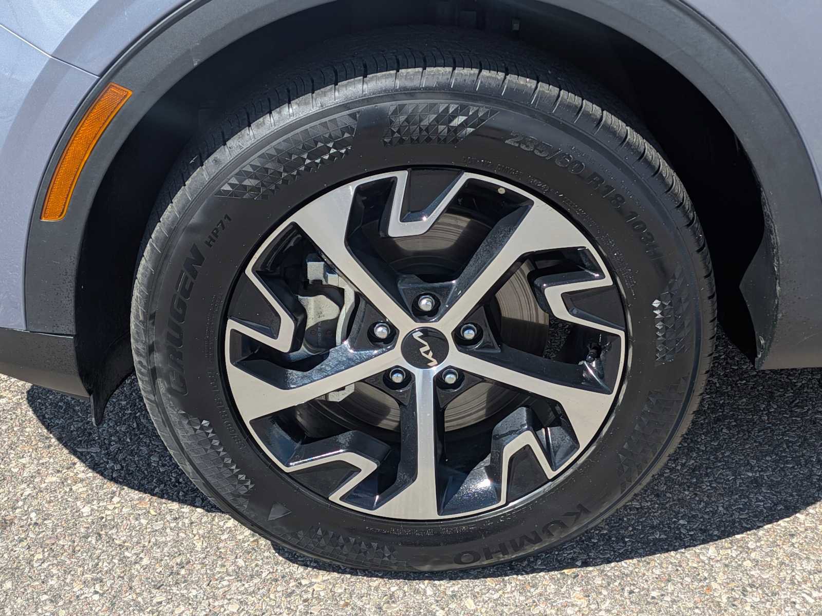 Used 2025 Kia Sportage EX image 13