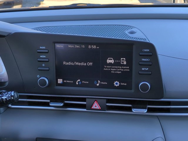 New 2026 Hyundai Elantra SE FWD image 17