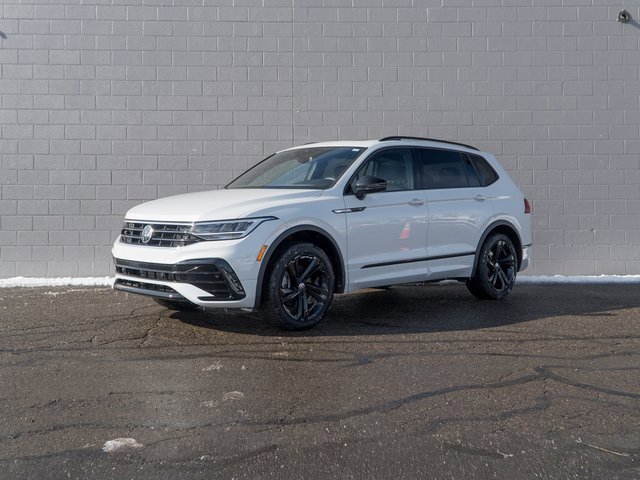 Certified 2024 Volkswagen Tiguan SE R-Line