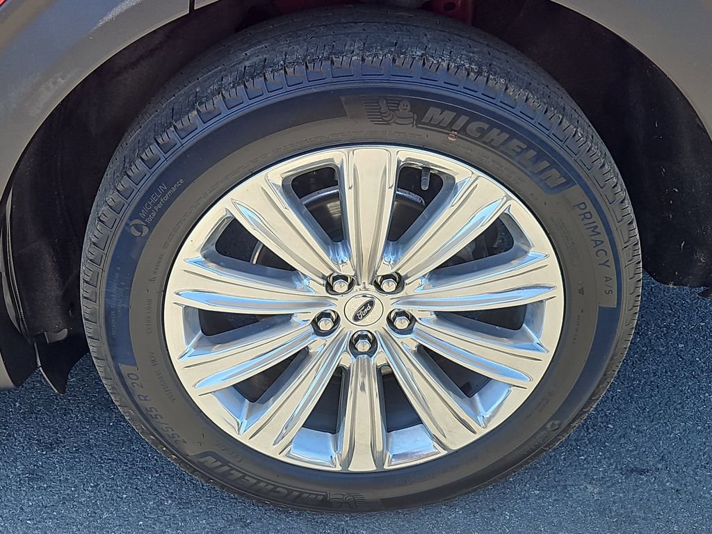 Used 2020 Ford Explorer Limited w/ Class III Trailer Tow Package AWD/4WD image 8
