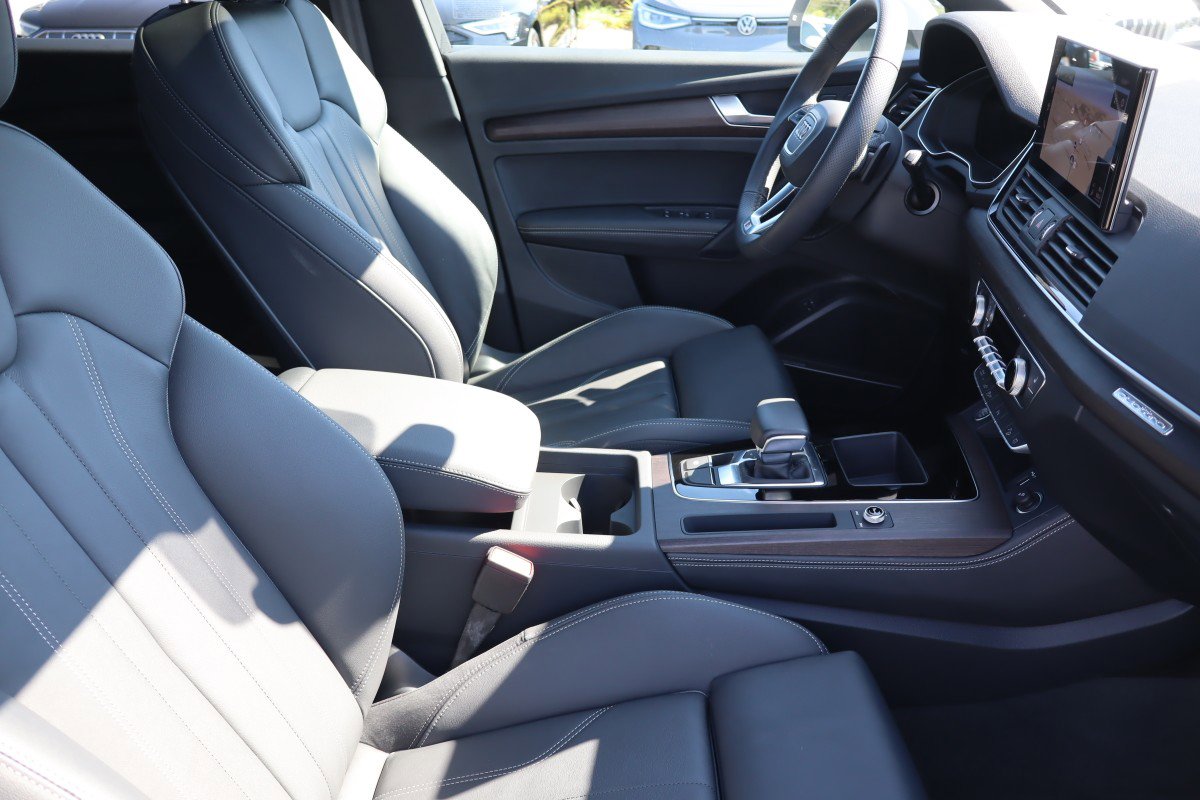 Used 2025 Audi Q5 e Premium Plus image 13