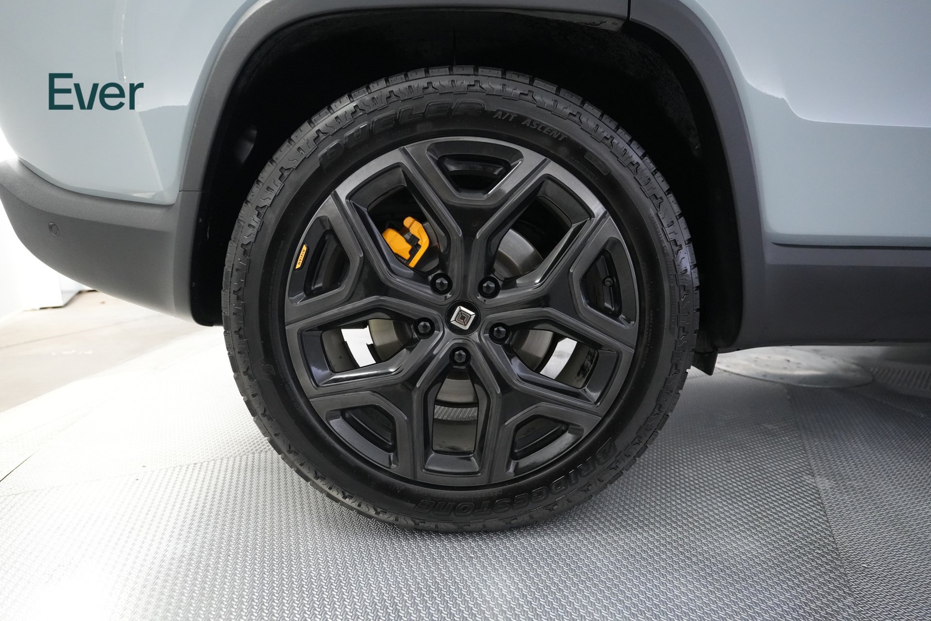 Used 2023 Rivian R1S Adventure Quad AWD/4WD image 21