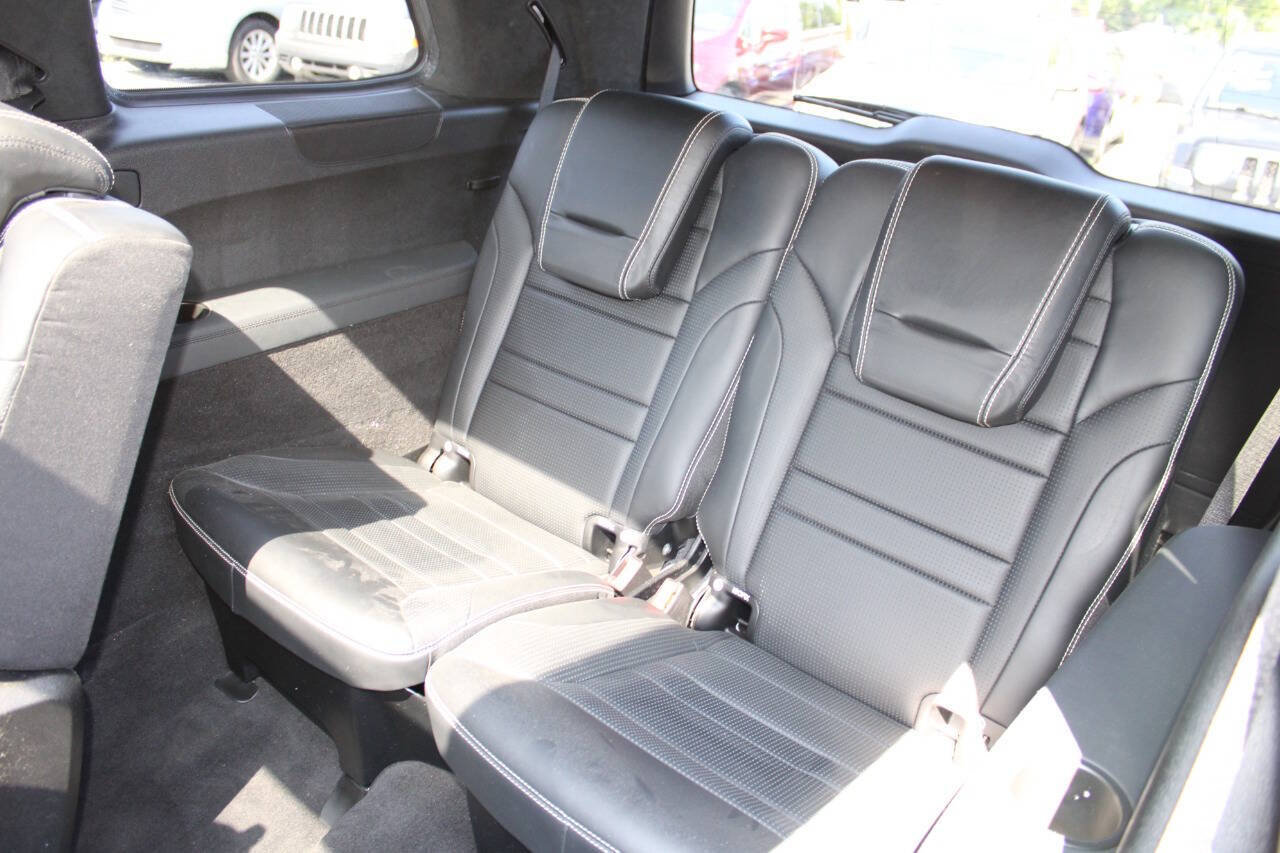 Used 2015 Mercedes-Benz GL 63 AMG 4MATIC w/ Accessory Chrome Package image 23