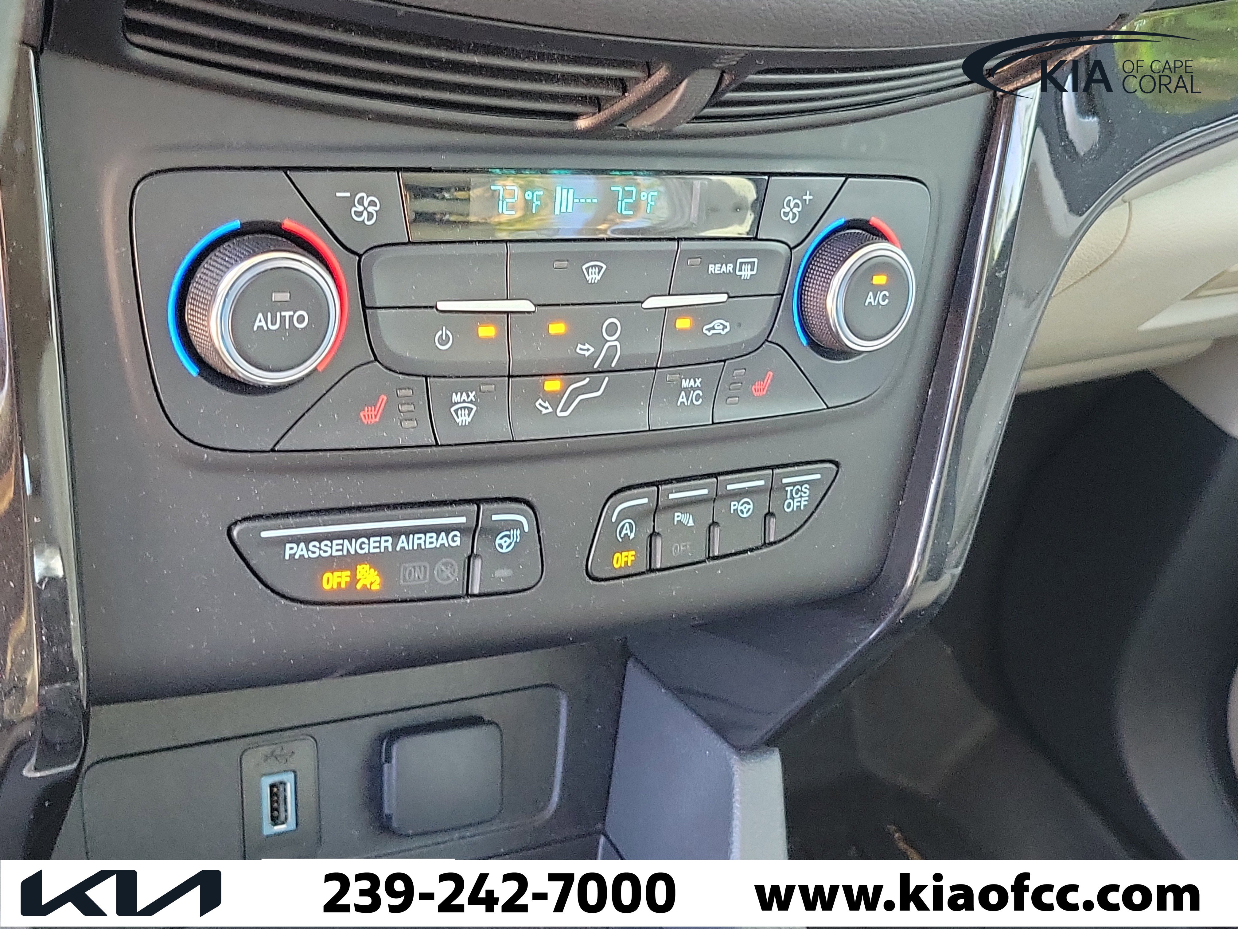 Used 2017 Ford Escape Titanium w/ Equipment Group 301A image 29