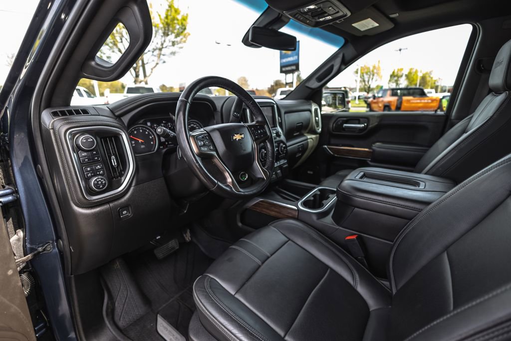 Used 2022 Chevrolet Silverado 1500 High Country w/ Safety Package II image 22