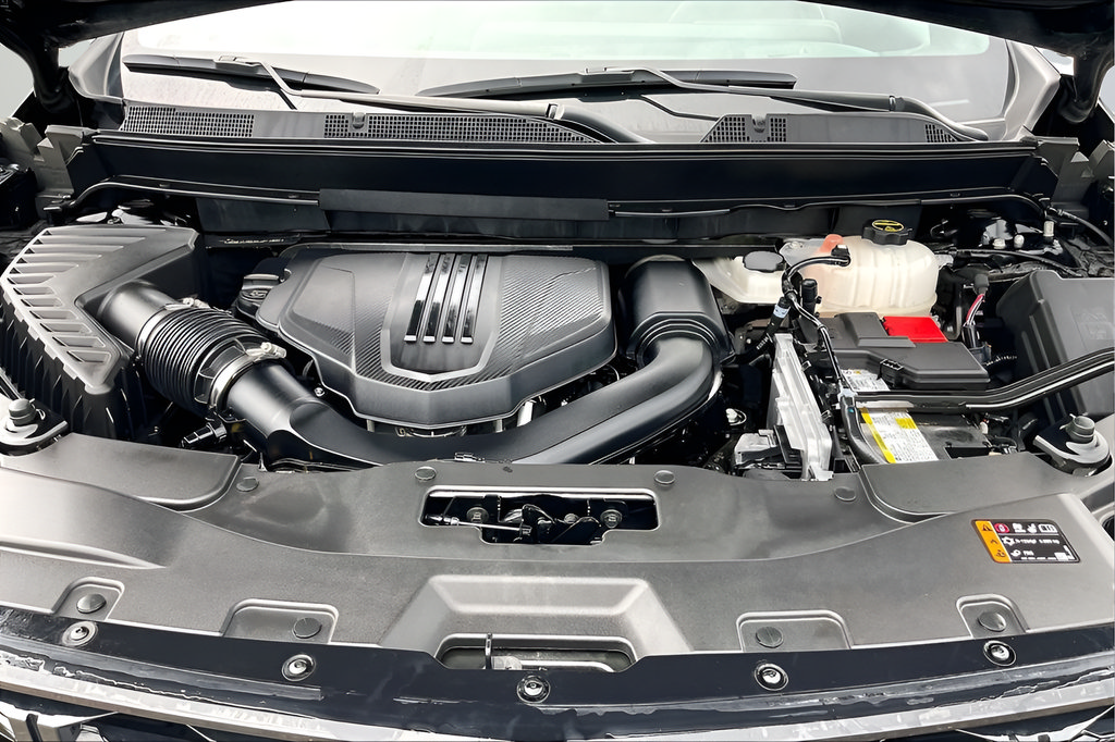 Used 2025 Chevrolet Traverse Z71 AWD/4WD image 28