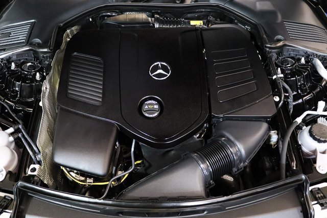 Used 2025 Mercedes-Benz C 300 4MATIC Sedan image 29