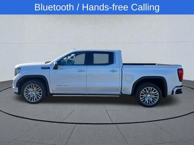 Used 2022 GMC Sierra 1500 Denali w/ Technology Package AWD/4WD image 2