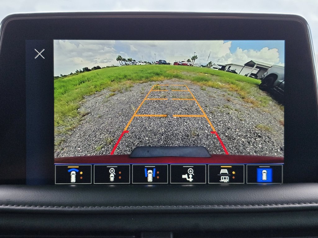 Certified 2022 Chevrolet Suburban LT w/ LT Signature Plus Package AWD/4WD image 28
