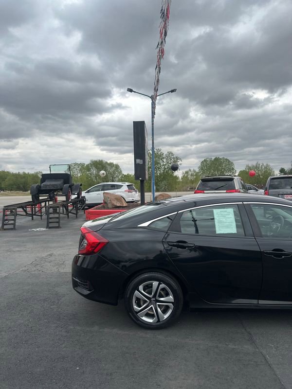 Used 2018 Honda Civic LX image 4