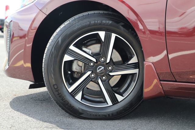 Used 2024 Nissan Sentra SV FWD image 2