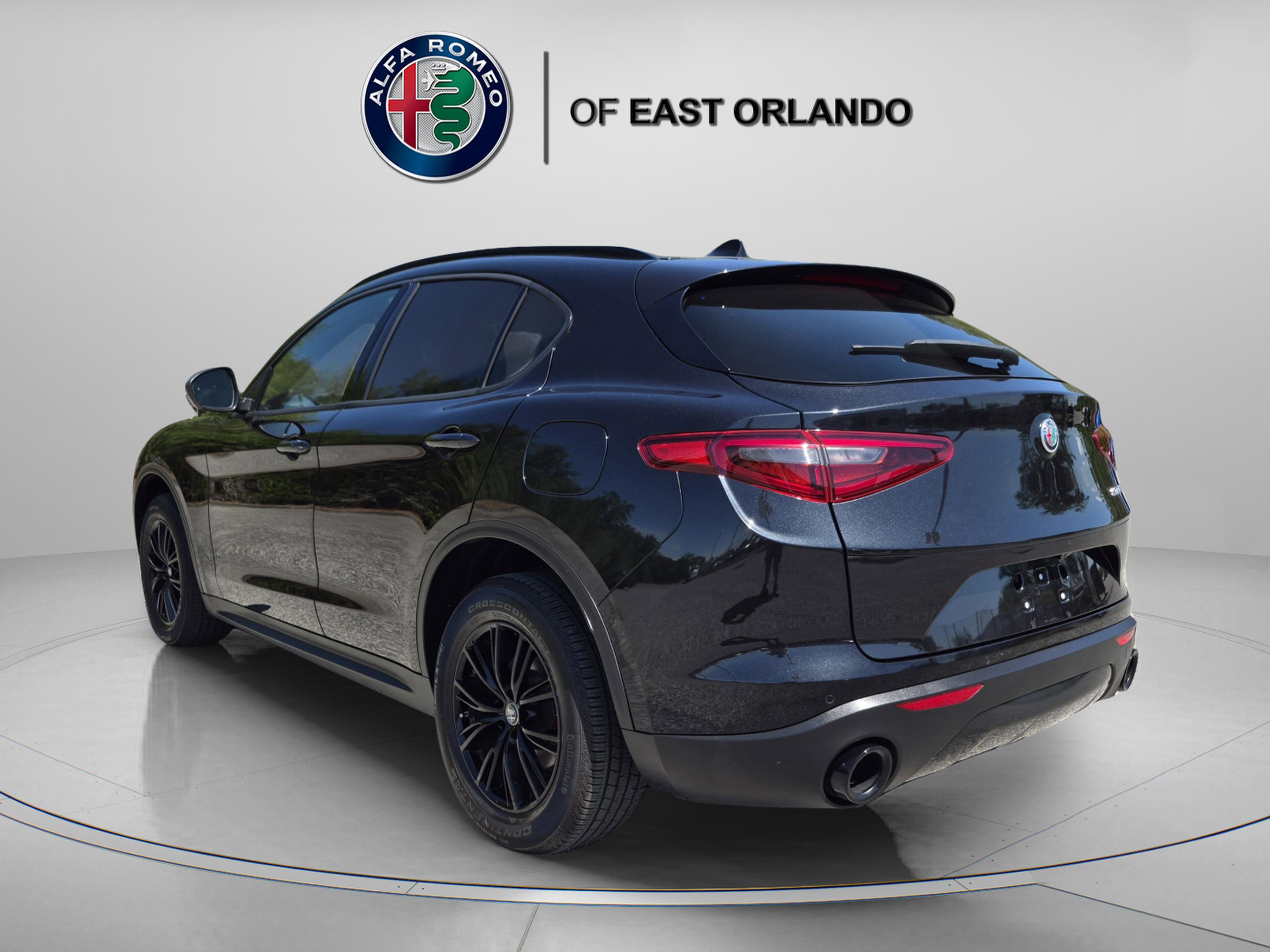 Used 2022 Alfa Romeo Stelvio Sprint RWD image 5