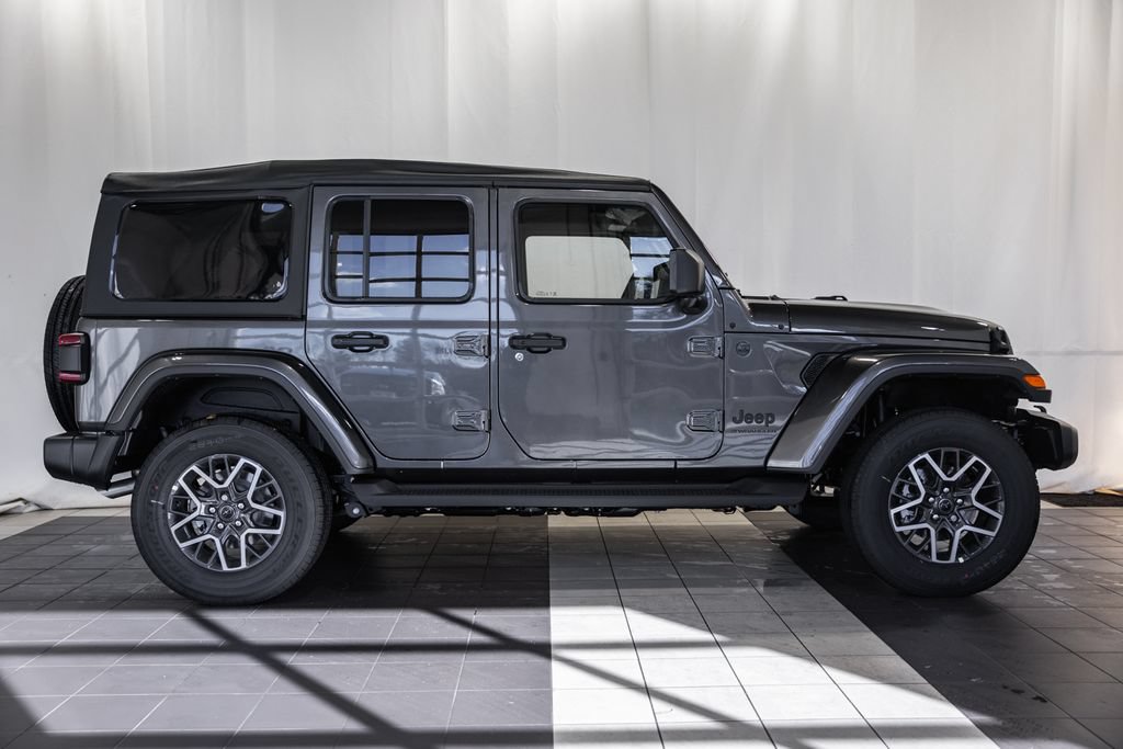 New 2026 Jeep Wrangler Unlimited Sahara w/ Safety Group AWD/4WD image 3