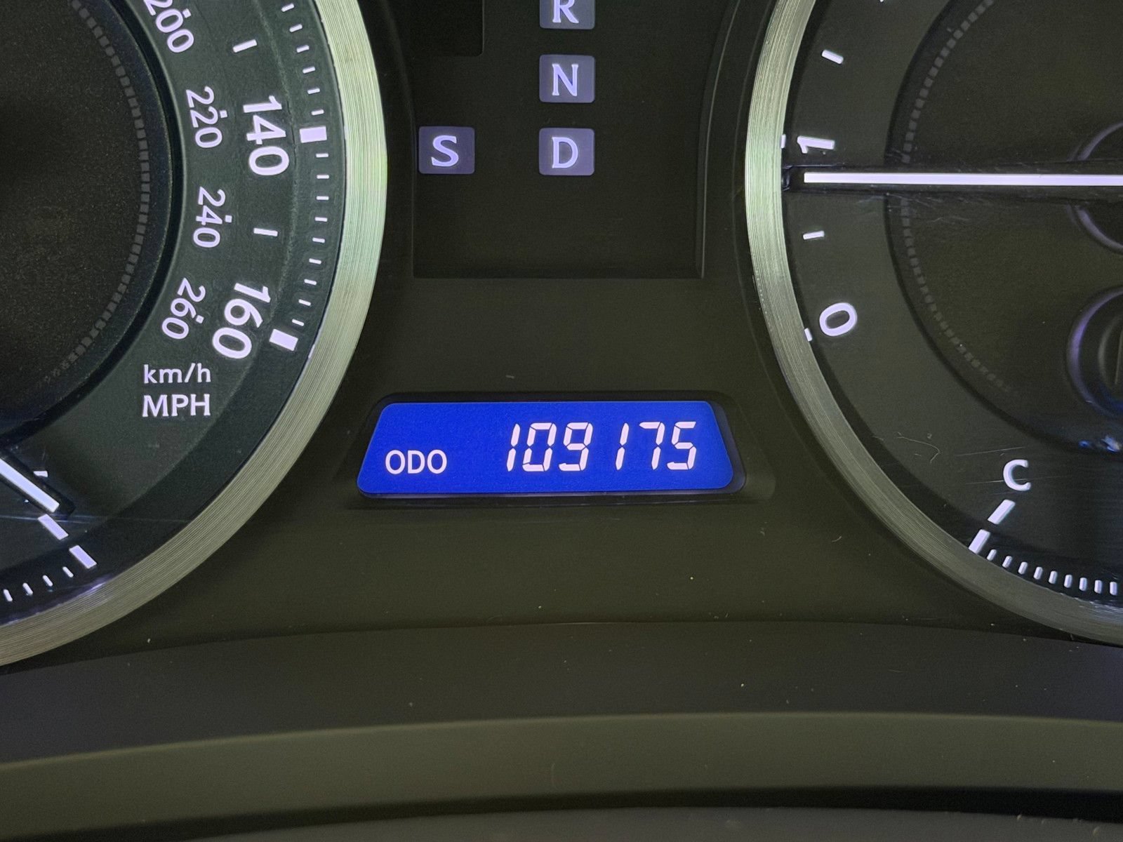 Used 2012 Lexus IS 250 w/ Premium Pkg Value Edition RWD image 3