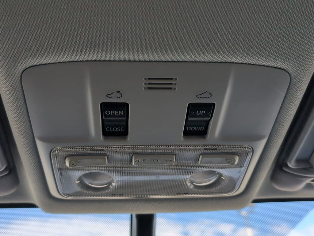 Used 2014 Toyota RAV4 Limited FWD image 21