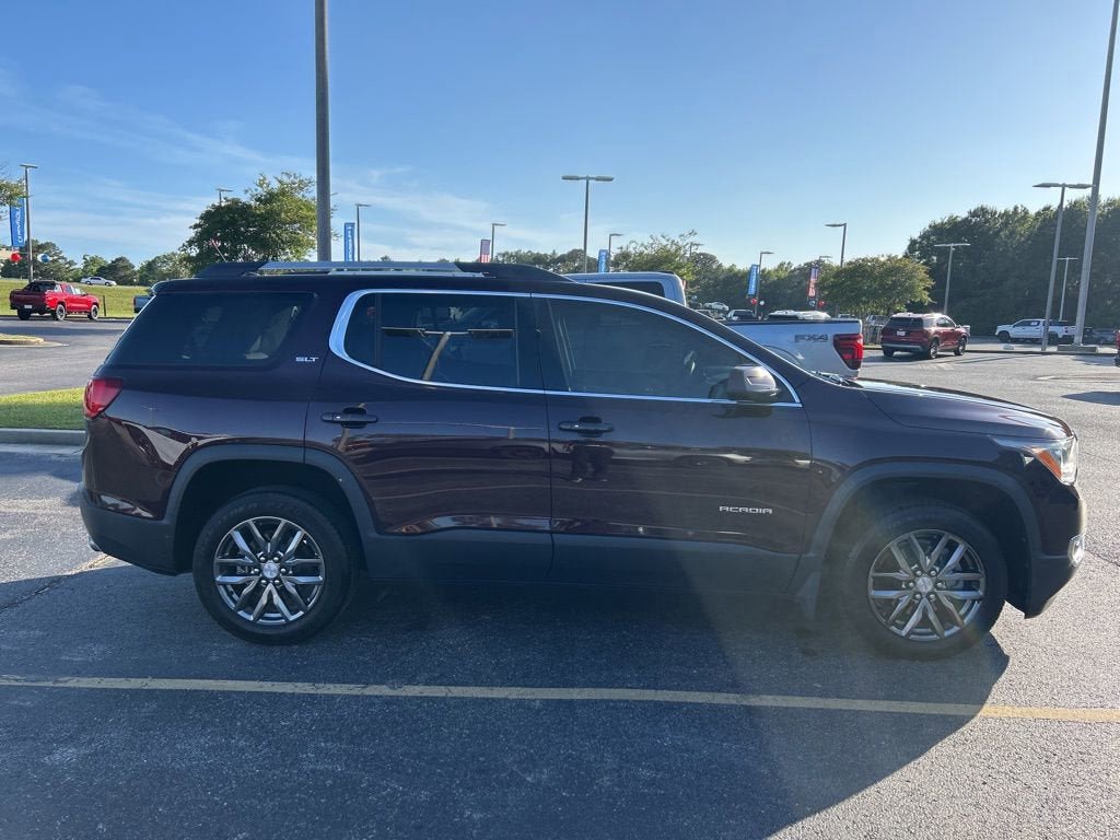 Used 2017 GMC Acadia SLT FWD image 1