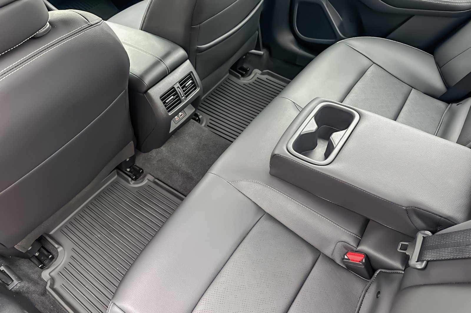 Used 2024 Nissan Altima 2.5 SL image 10