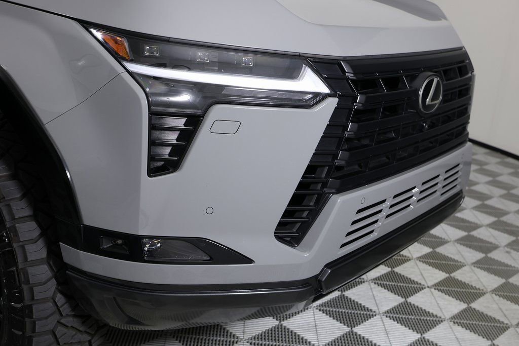 Used 2025 Lexus GX 550 w/ Cold Area Package AWD/4WD image 47