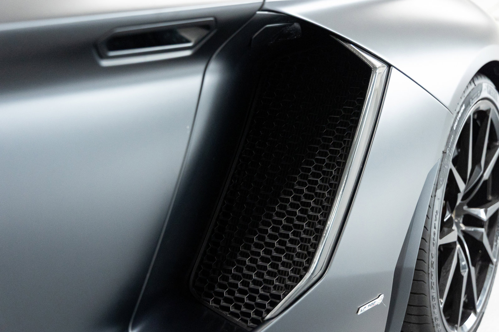 Used 2014 Lamborghini Aventador LP 700-4 AWD/4WD image 22