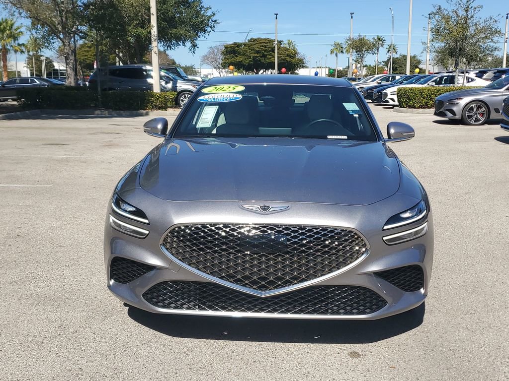 Used 2025 Genesis G70 2.5T image 9