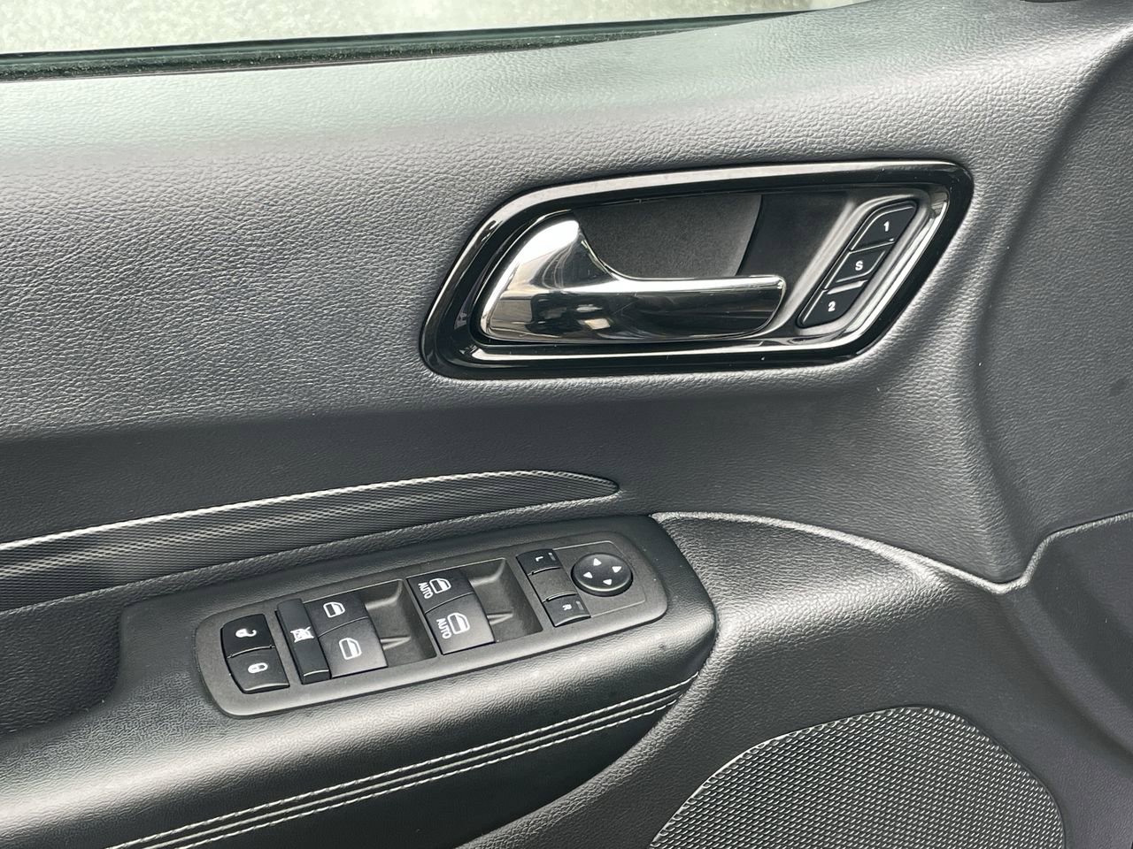Used 2022 Dodge Durango GT image 13