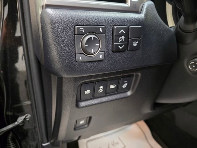 Used 2023 Lexus GX 460 Premium image 16