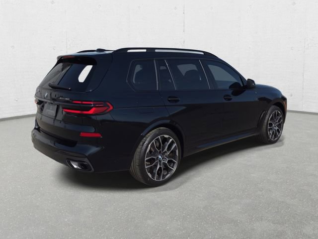 Used 2024 BMW X7 xDrive40i w/ Executive Package image 5