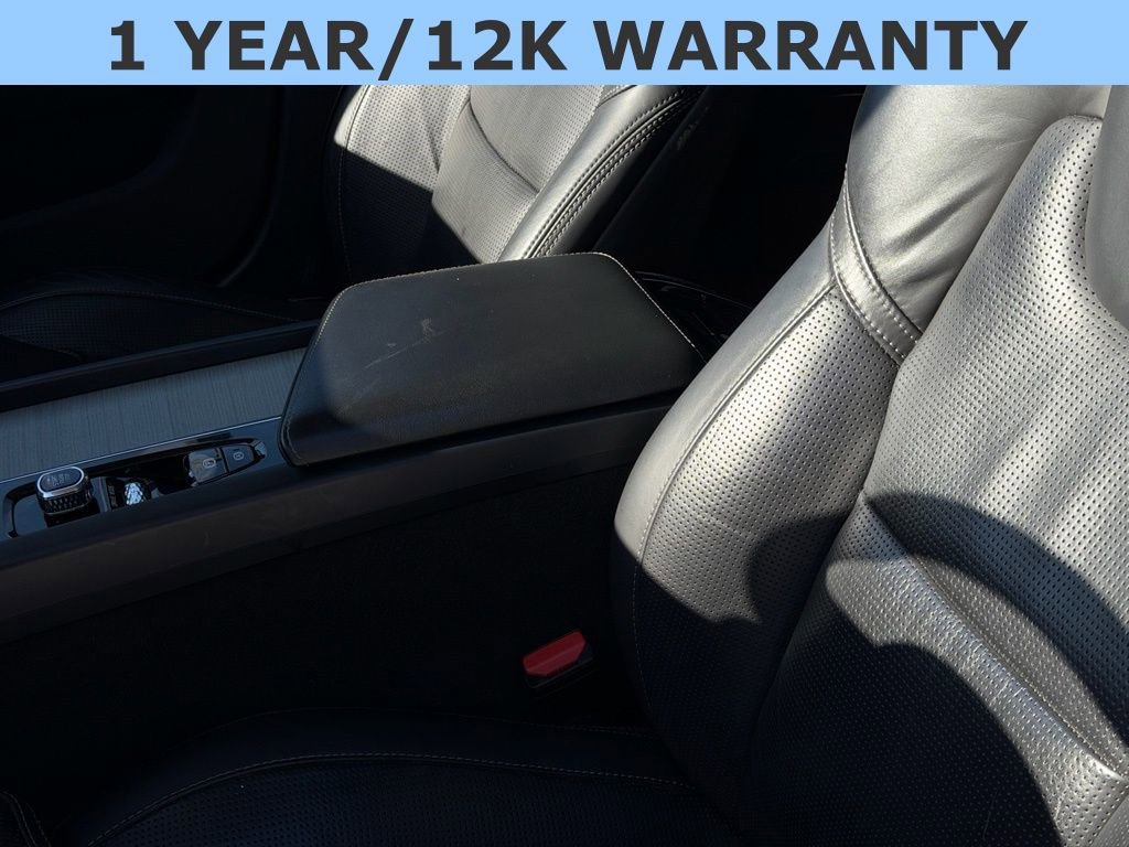 Used 2021 Volvo V60 T5 Cross Country image 23