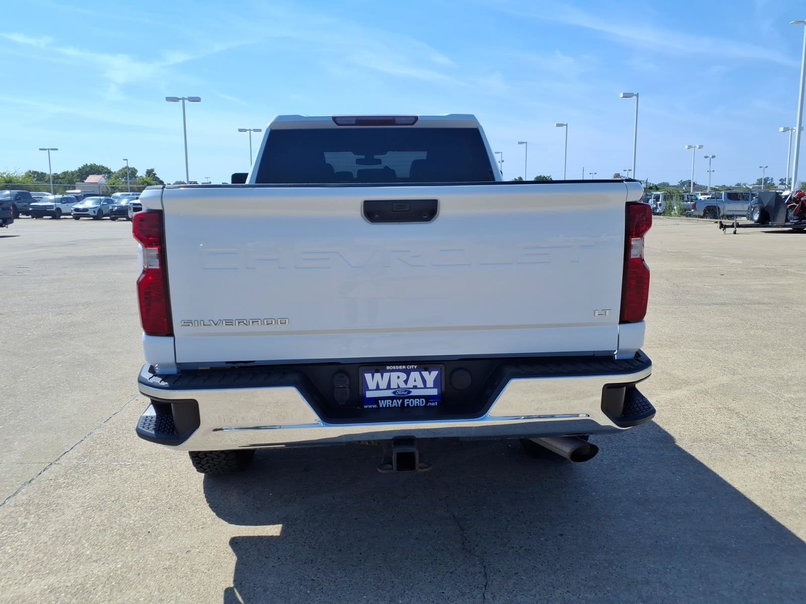 Used 2022 Chevrolet Silverado 2500 LT w/ Convenience Package AWD/4WD image 3