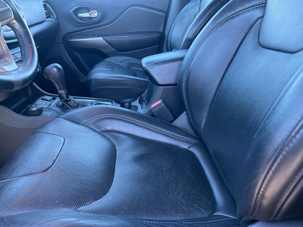 Used 2021 Jeep Cherokee Latitude Lux w/ Sun & Sound Group image 14