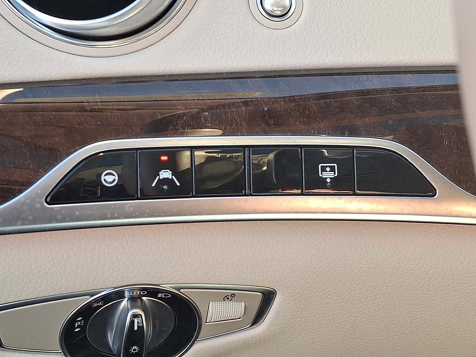 Used 2019 Mercedes-Benz S 560 4MATIC Sedan image 24