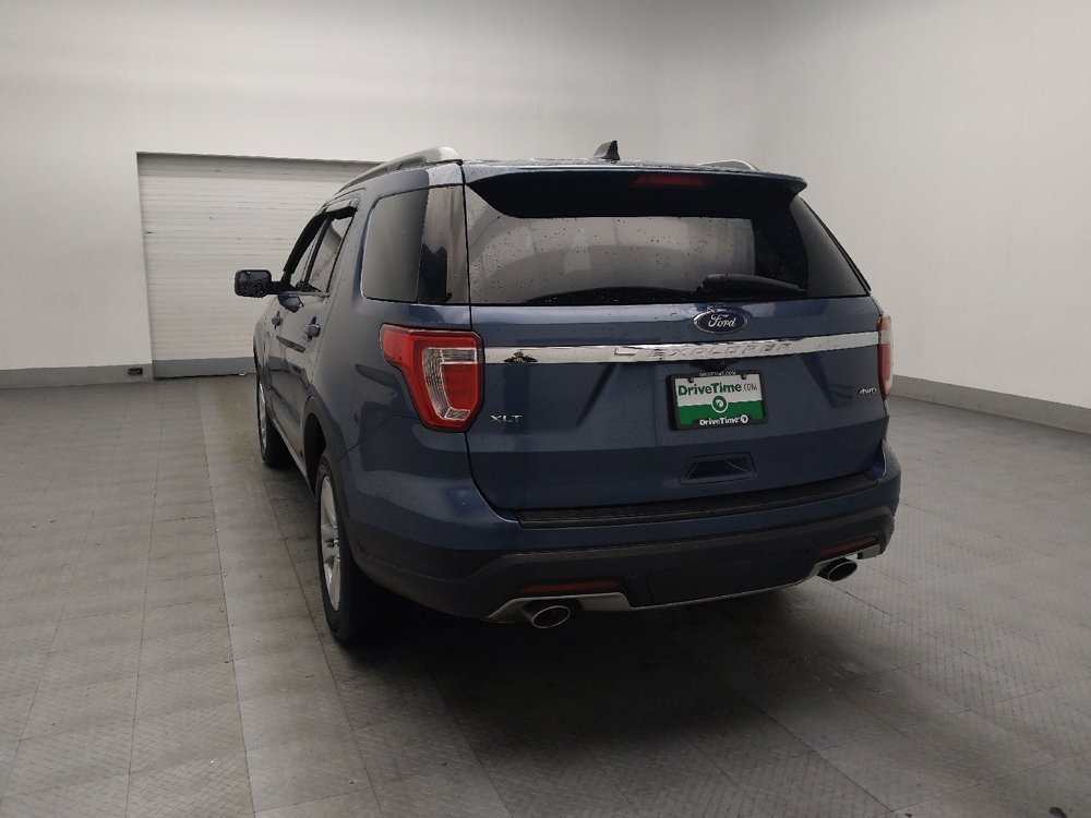 Used 2018 Ford Explorer XLT AWD/4WD image 5