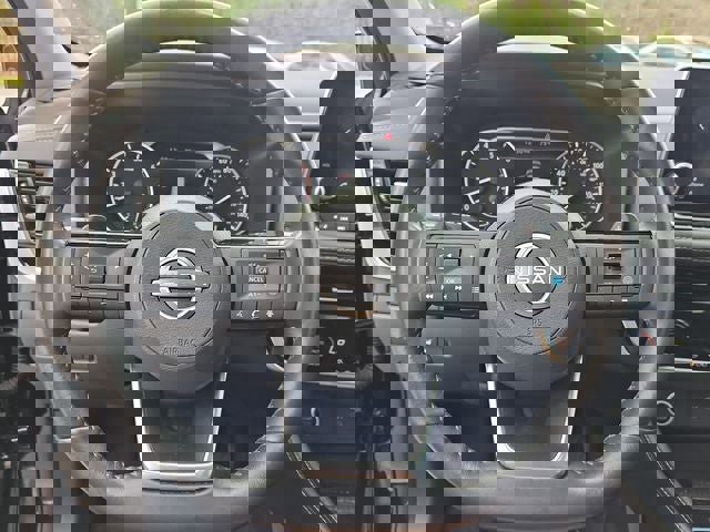 Used 2023 Nissan Rogue SL image 29