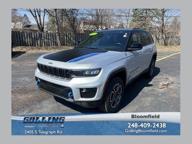 Certified 2022 Jeep Grand Cherokee Trailhawk w/ Advanced Protech Group II