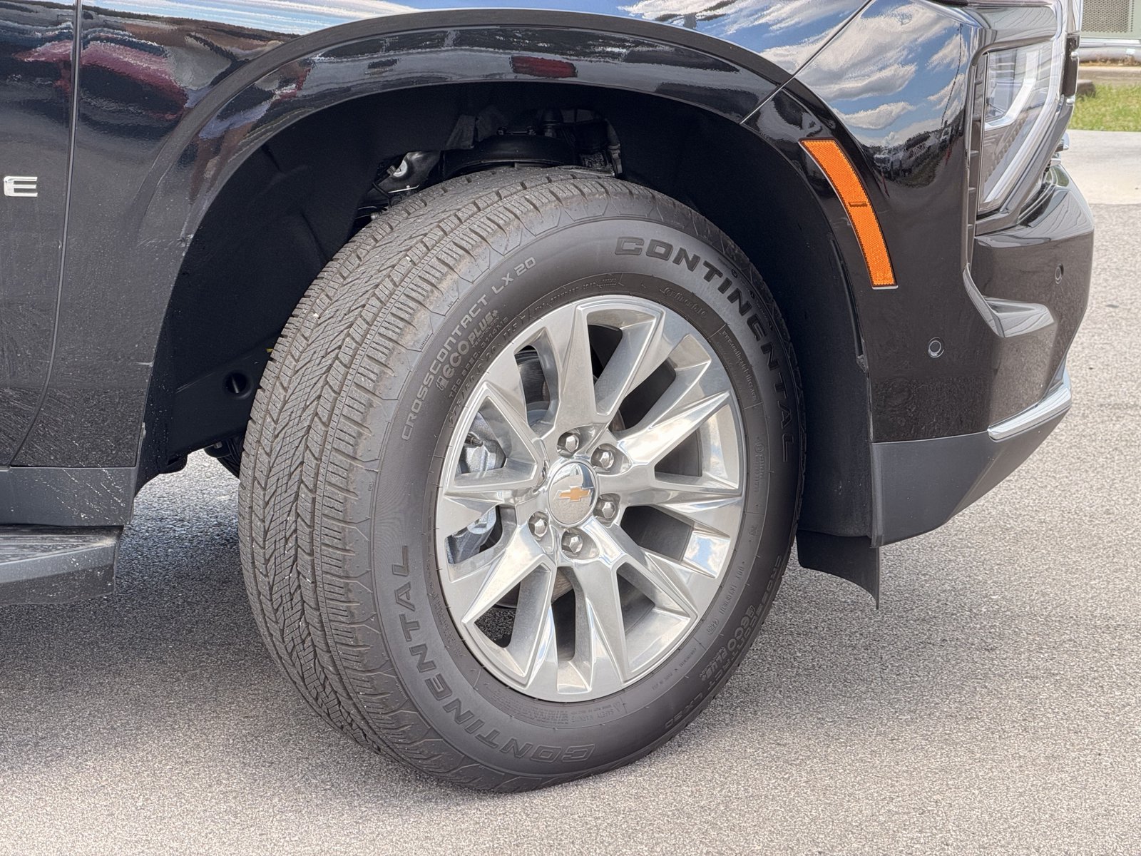 Used 2026 Chevrolet Tahoe Premier w/ Sun And Tow Package AWD/4WD image 5