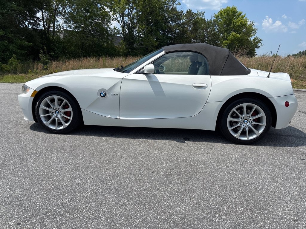 Used 2008 BMW Z4 3.0i RWD image 2