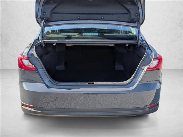 Used 2025 Toyota Camry LE image 6