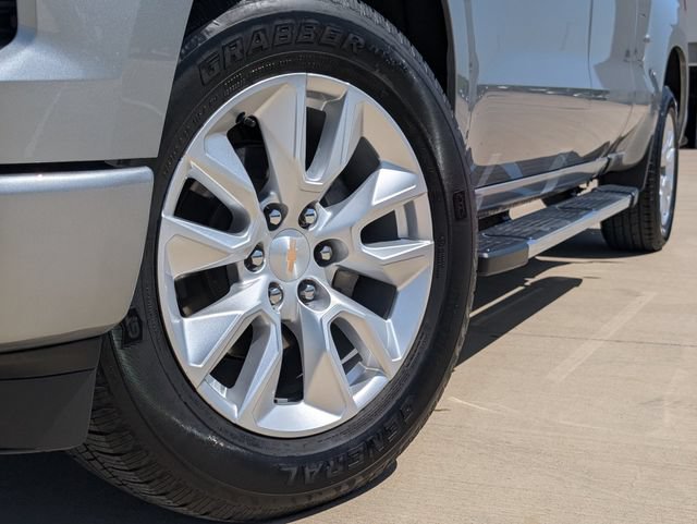 Used 2025 Chevrolet Silverado 1500 Custom RWD image 2