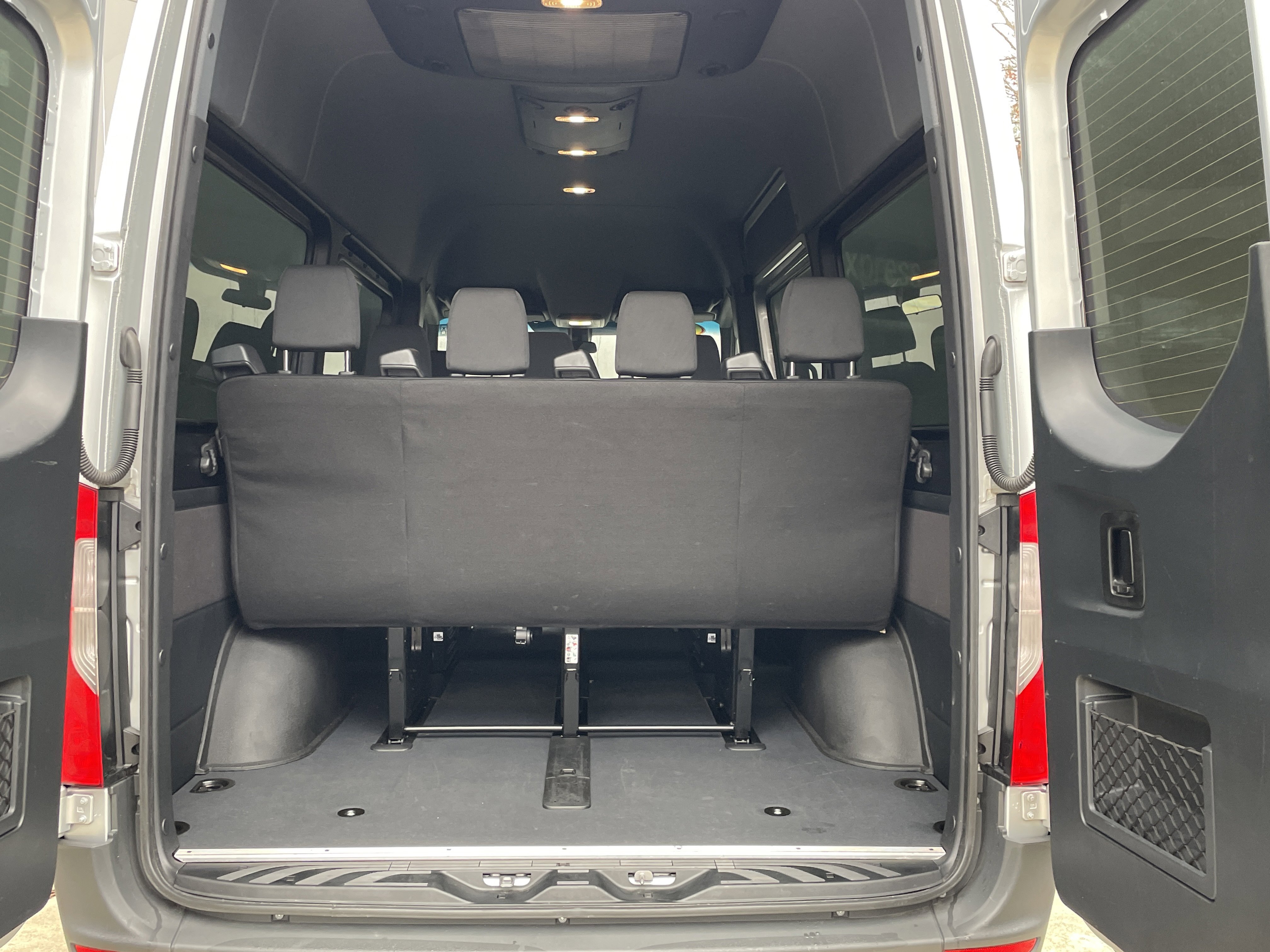 Used 2024 Mercedes-Benz Sprinter 2500 image 16