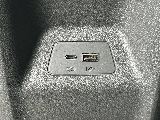 Used 2025 Buick Envision Sport Touring AWD/4WD image 29