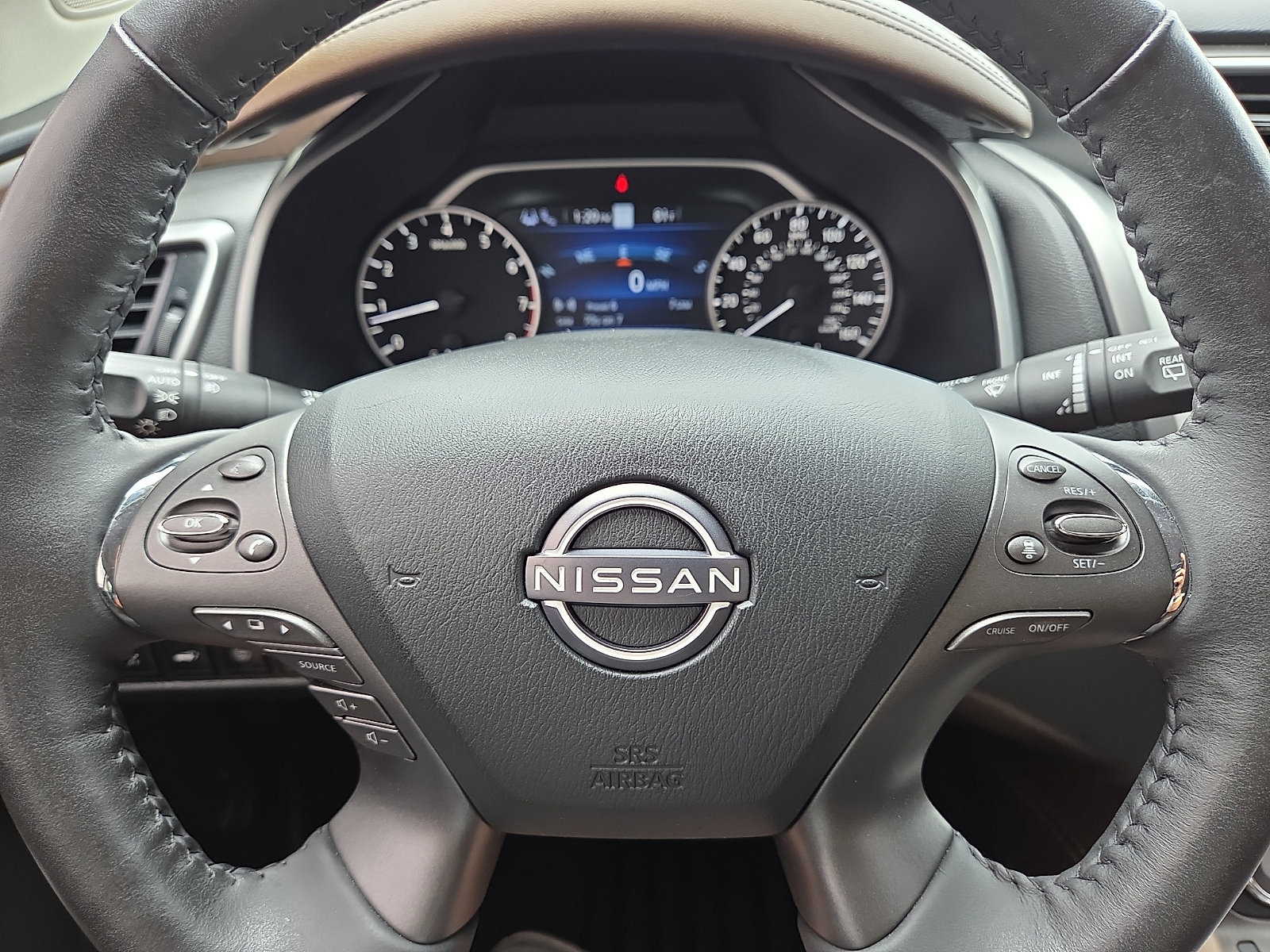Used 2024 Nissan Murano Platinum w/ Cargo Package FWD image 24