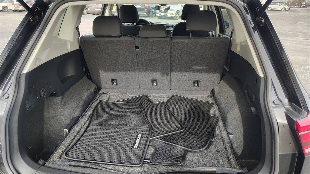 Used 2024 Volkswagen Tiguan S image 30