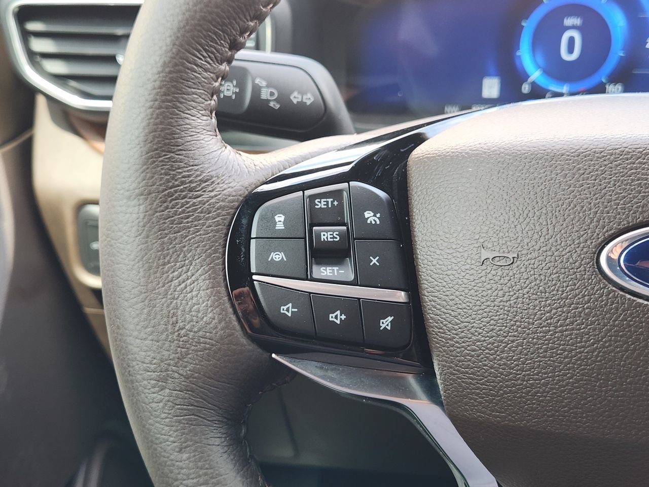 Used 2022 Ford Explorer King Ranch RWD image 26