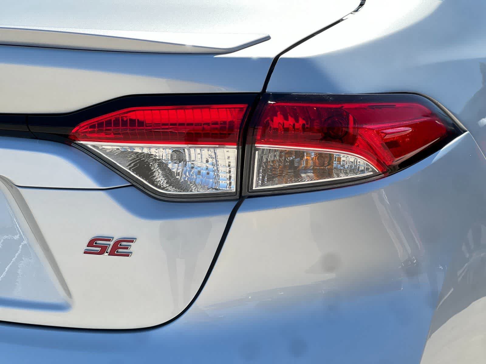Used 2025 Toyota Corolla SE FWD image 27