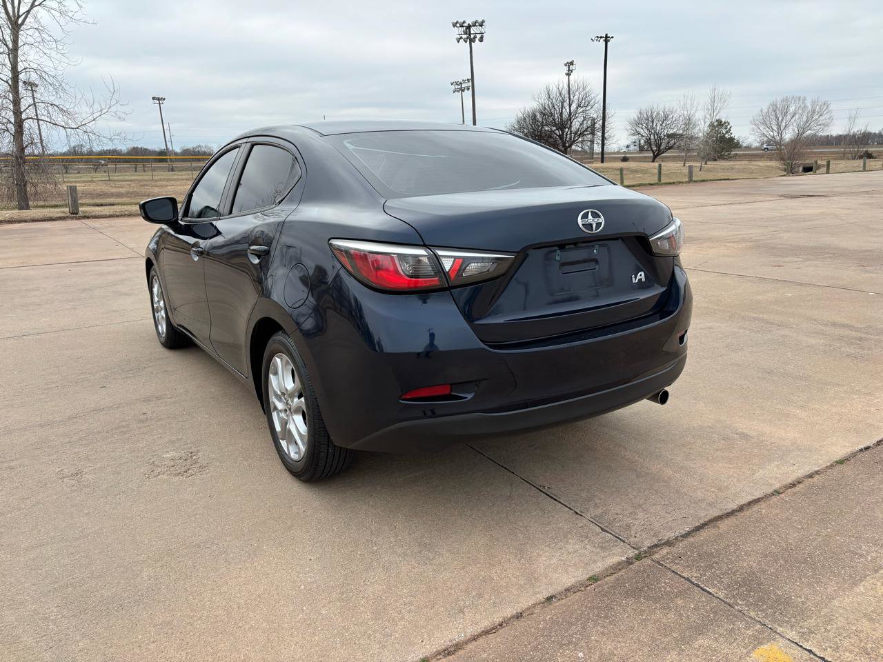 Used 2016 Scion iA FWD image 7