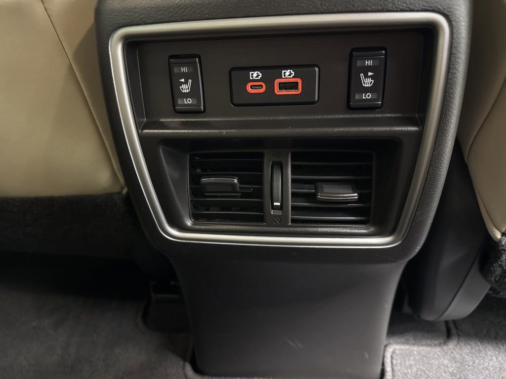 Used 2022 Nissan Murano SL AWD/4WD image 11