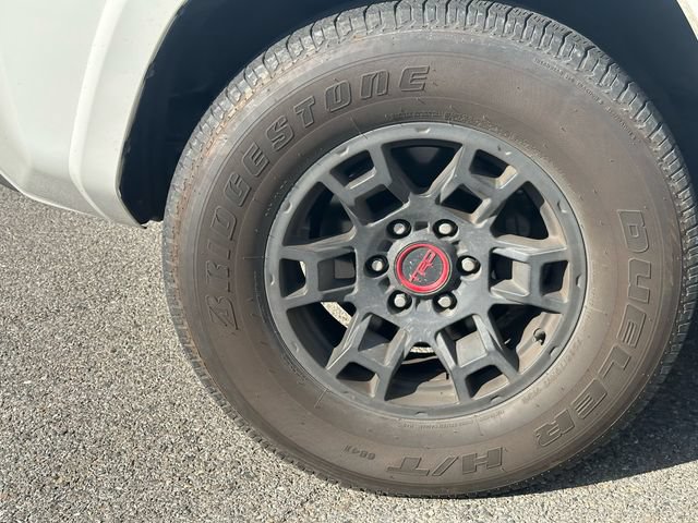 Used 2022 Toyota 4Runner TRD Off-Road Premium w/ TRD Black Wheel Package (TMS) AWD/4WD image 15
