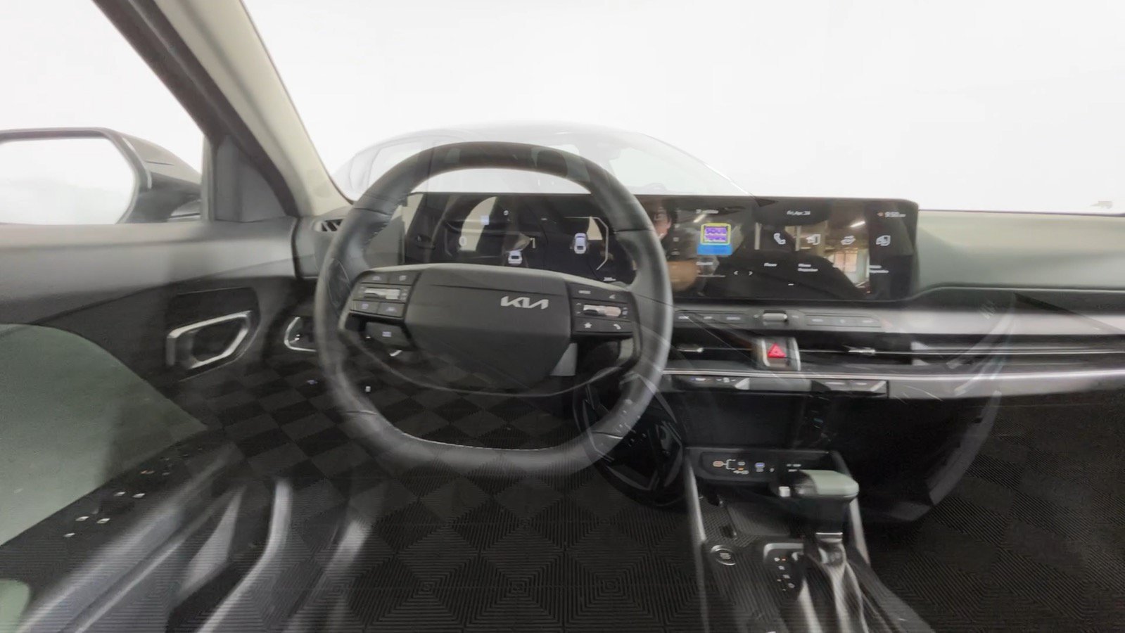 Used 2025 Kia K4 EX FWD image 21