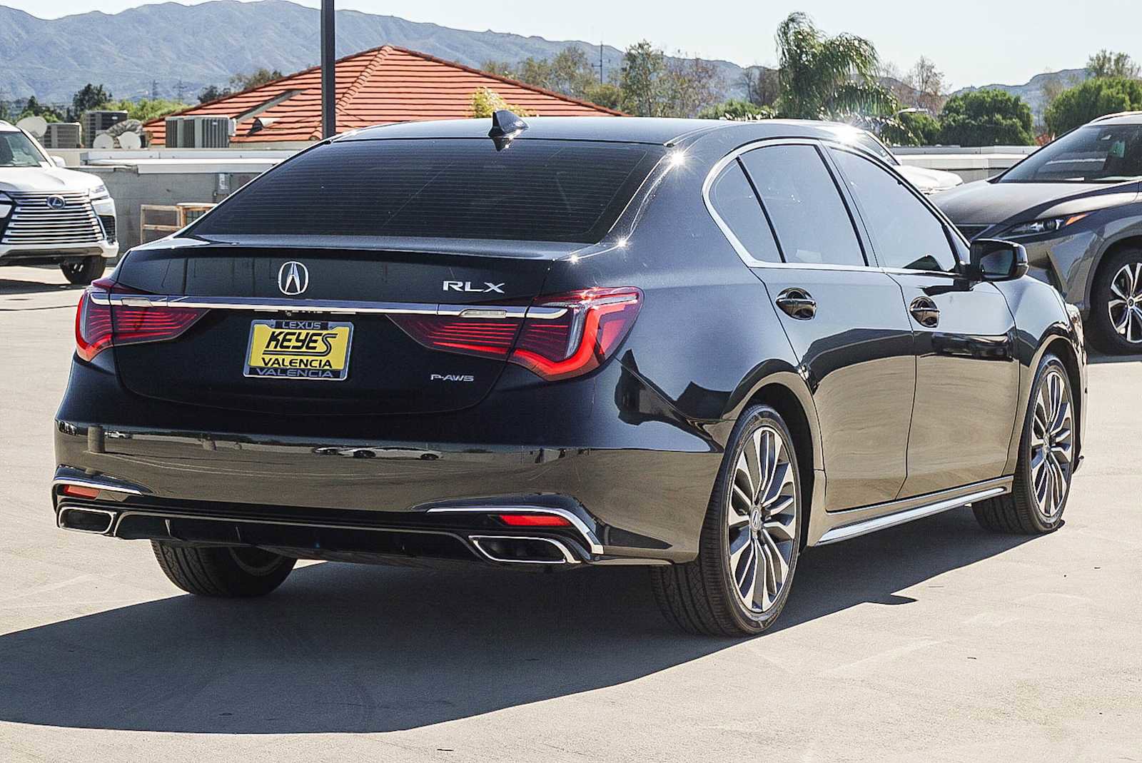 Used 2018 Acura RLX w/ Technology Package image 4